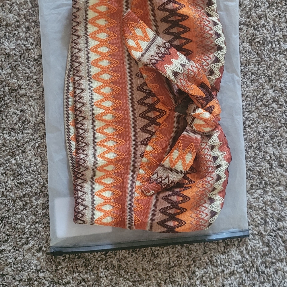 Colorful Patterned Knit Set - Picture 3 of 3
